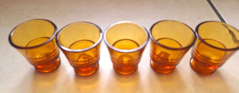 Small vintage Glasses 5pce