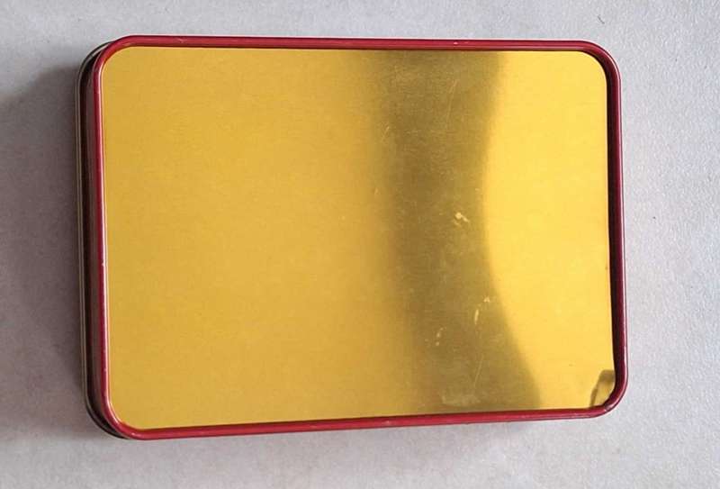 South African Tin with pic of Lion