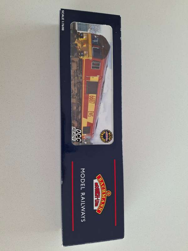 Bachmann Class 66 Diesel loco   DCC chip fitted