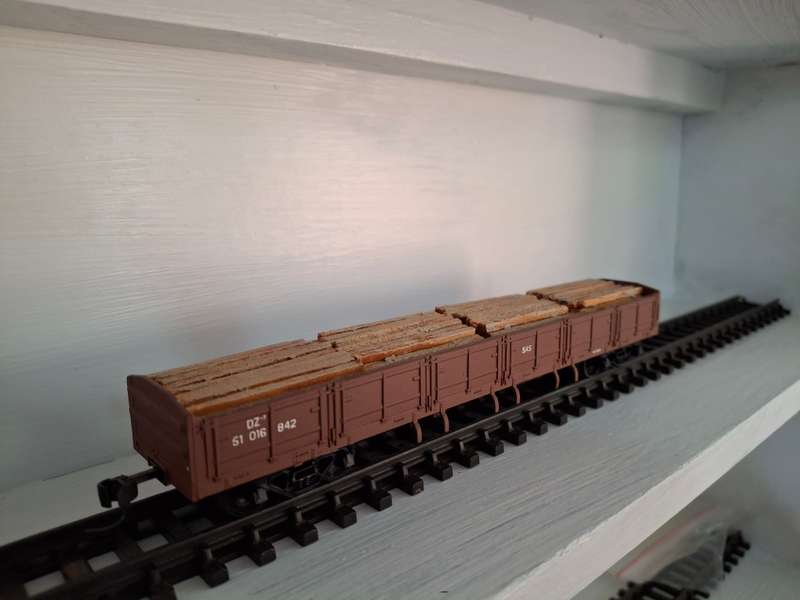 SAR coal wagons  x 4   +1 Closed wagon