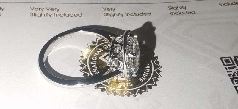 3CT DIAMOND RING  (IGI Certified Diamond)