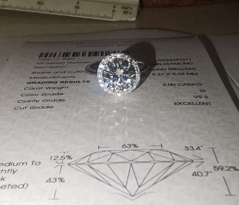 3CT DIAMOND RING  (IGI Certified Diamond)
