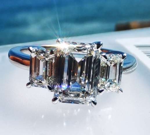 3.36CT DIAMOND RING, White Gold  (IGI Certified)