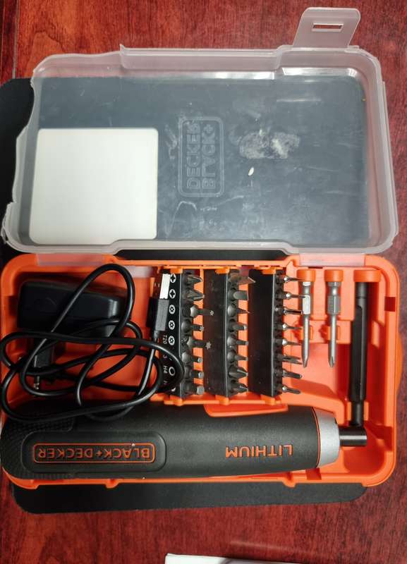 BLACK+DECKER - 3.6V Cordless Smart Screwdriver & 27 Accessories