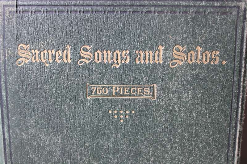 SACRET SONGS AND SOLOS. 750 Pieces. Compiled and sung by Ira D. Sankey.