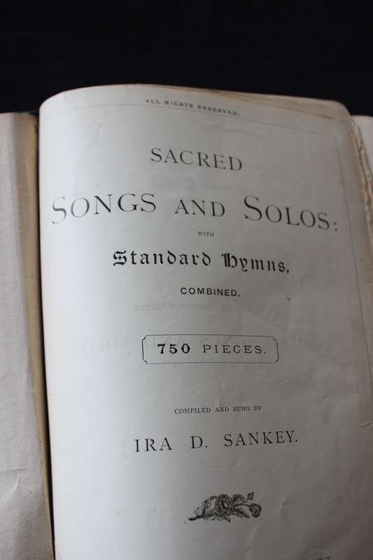 SACRET SONGS AND SOLOS. 750 Pieces. Compiled and sung by Ira D. Sankey.
