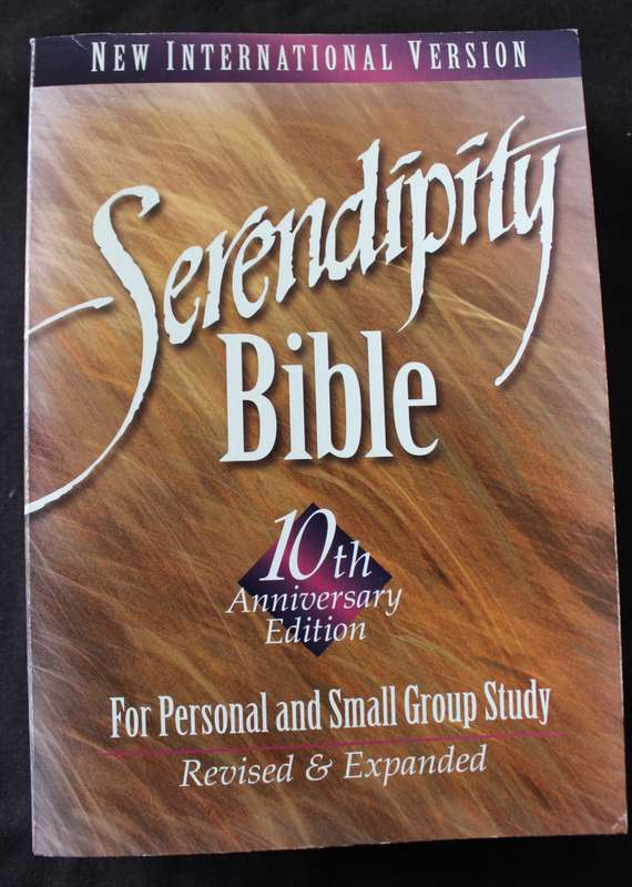 SERENDIPITY BIBLE. 10TH ANNIVERSARY EDITION. For Personal and Small Group study.