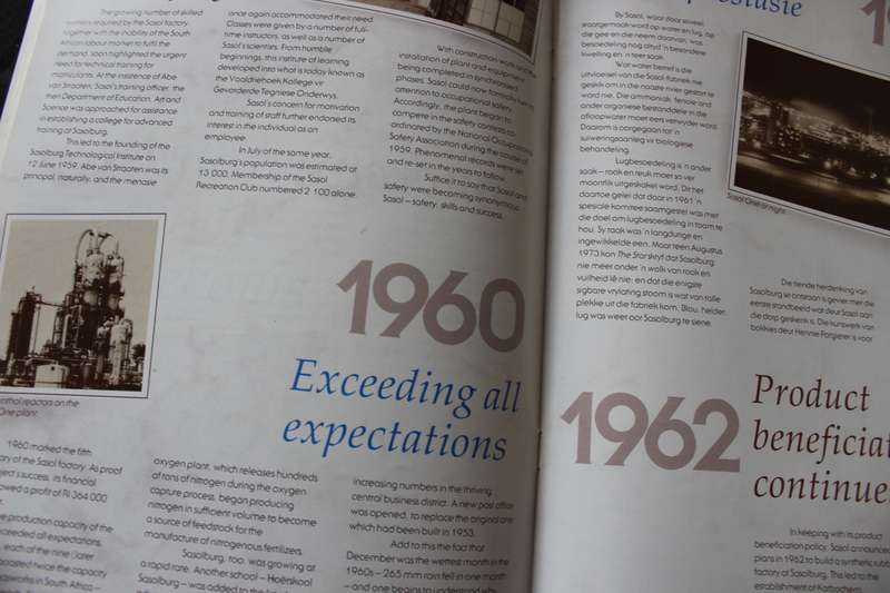 40 YEARS OF SASOL. 1950-1990. Sasol News Vol. 3 No 1.