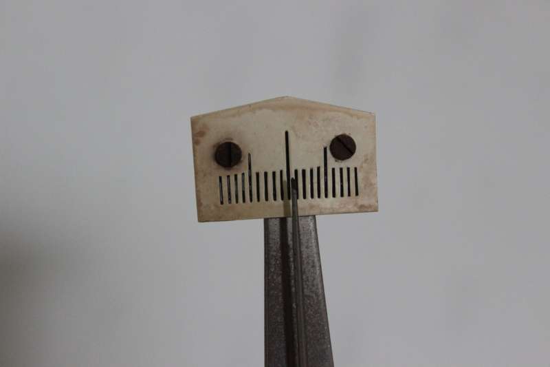 VINTAGE Travelling Apothecary / Jeweller's Beam SCALE with Weights.