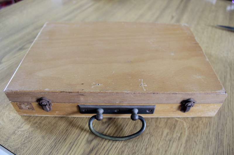 VINTAGE Travelling Apothecary / Jeweller's Beam SCALE with Weights.