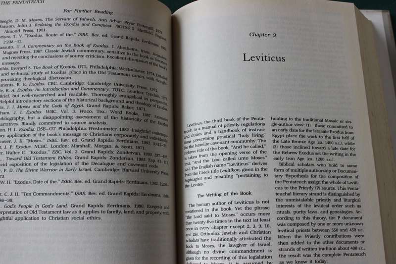 A SURVEY OF THE OLD TESTAMENT. Andrew E. Hill & John H. Walton.