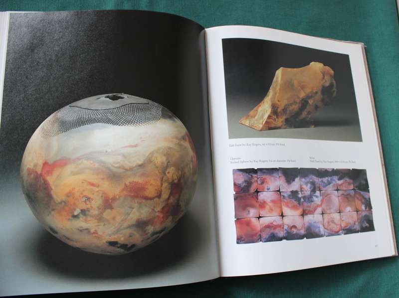 SMOKE-FIRED POTTERY. Jane Perryman.
