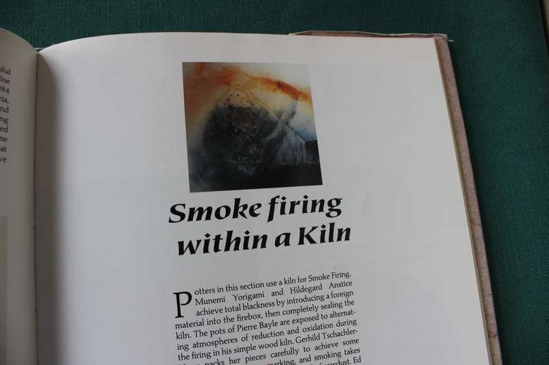 SMOKE-FIRED POTTERY. Jane Perryman.