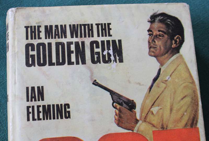 THE MAN WITH THE GOLDEN GUN by Ian Fleming. Book Club edition.