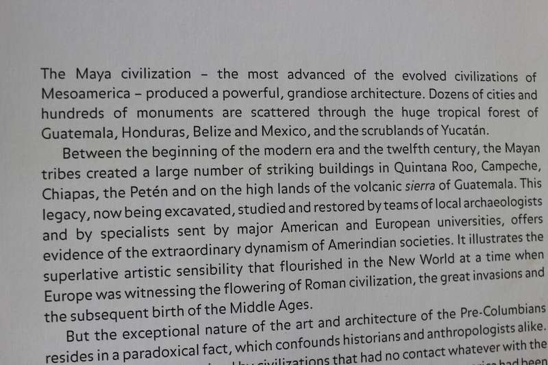 THE MAYA. Palaces and pyramids of the rainforest. Henri Stierlin.
