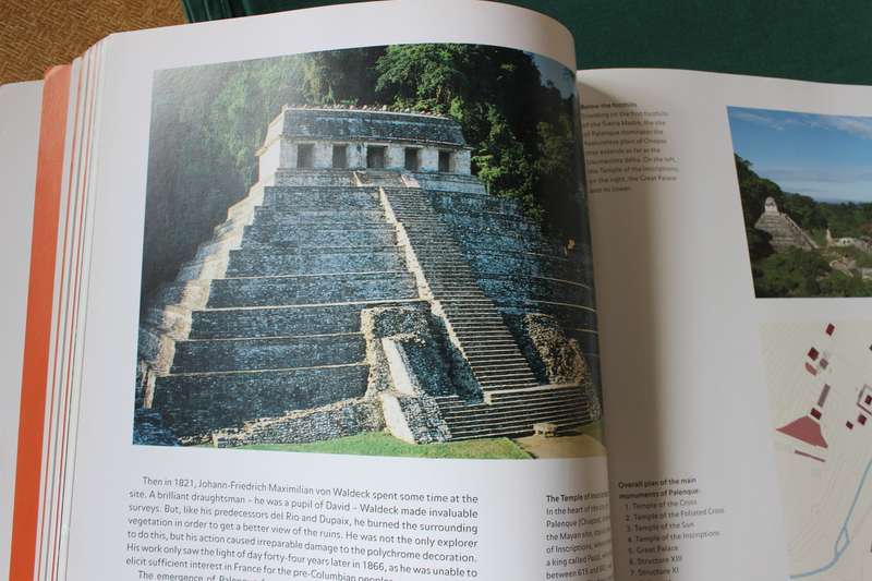 THE MAYA. Palaces and pyramids of the rainforest. Henri Stierlin.