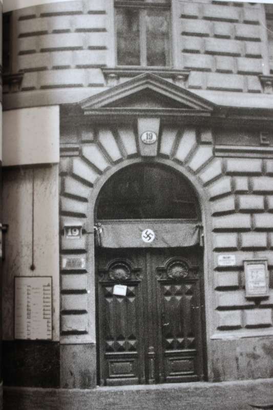 SIGMUND FREUD. Berggasse 19, Vienna. Edmund Engelman.