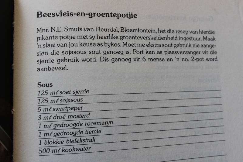 HUISGENOOT POTJIEKOS. Marlene Hammann. (80 Resepte)