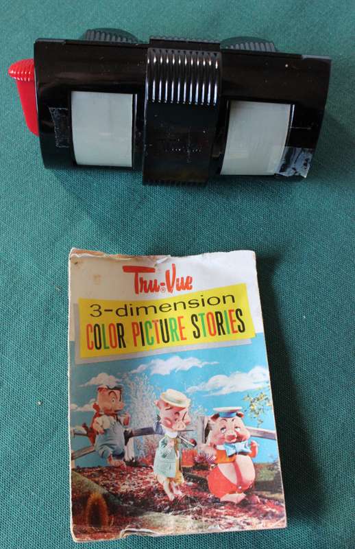 TRU-VUE. 3-Dimension Viewer with 5 Picture Story Cards in 3-Dimension. Vintage in Original Box.