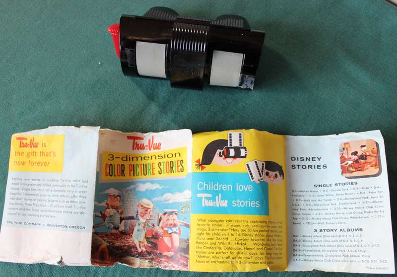 TRU-VUE. 3-Dimension Viewer with 5 Picture Story Cards in 3-Dimension. Vintage in Original Box.
