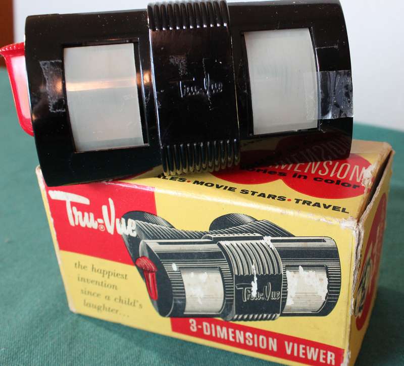TRU-VUE. 3-Dimension Viewer with 5 Picture Story Cards in 3-Dimension. Vintage in Original Box.