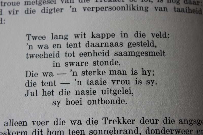 DIE DIGTER TOTIUS deur C.M. van den Heever. (Sy betekenis vir die Afrikaanse Letterkunde)
