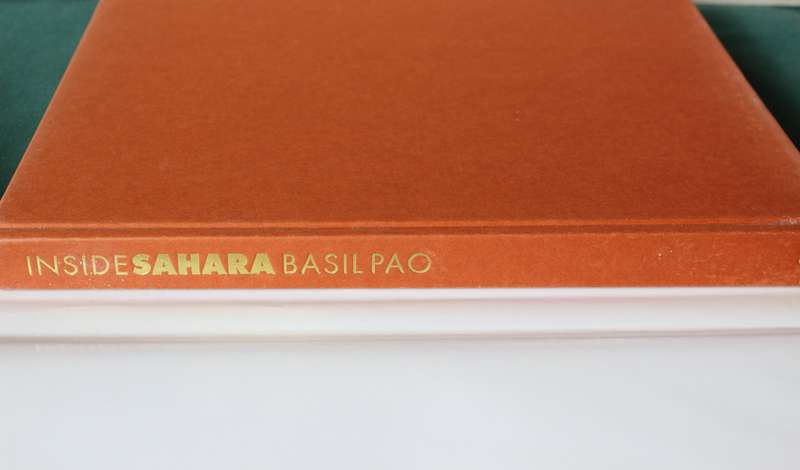 INSIDE SAHARA. Photographs by Basil Pao. Introduction by Michael Palin.