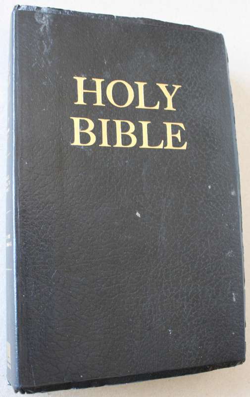 HOLY BIBLE. Authorized King James Version. Red Letter Edition. Barbour Publishing, 2006.