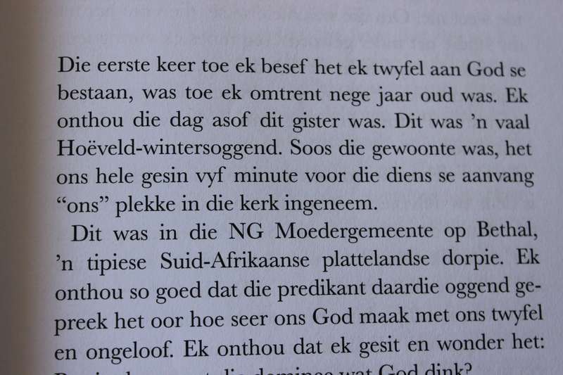 GOD SE OË IS BLOU deur Abel Pienaar.