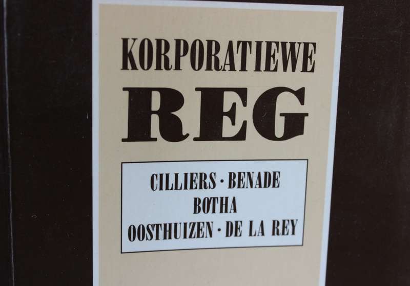KORPORATIEWE REG. H.S. Cilliers en M.L. Benade.