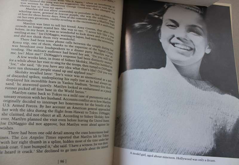 GODDESS. The secret lives of Marilyn Monroe by Anthony Summers.