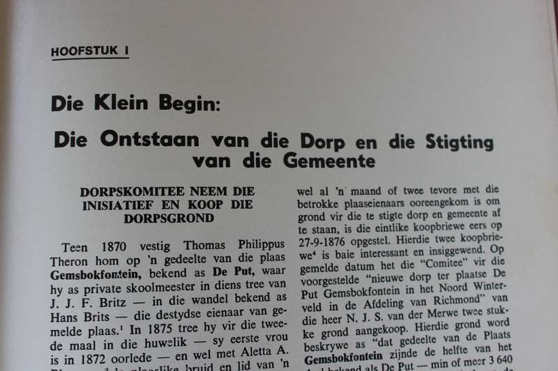 SOOS JARE KOM EN JARE GAAN. Ned. Geref. Kerk Britstown 1877-1977. A.P. Smit.