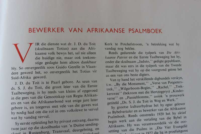 SUID-AFRIKAANSE HELDEGALERY onder redaksie van Gerhard Aucamp.