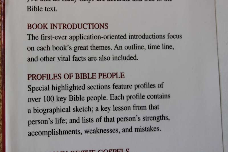 LIFE APPLICATION STUDY BIBLE. New International Version.