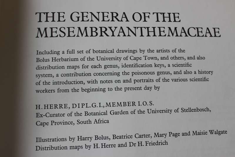 THE GENERA OF THE MESEMBRYANTHEMACEAE  by H. Herre.