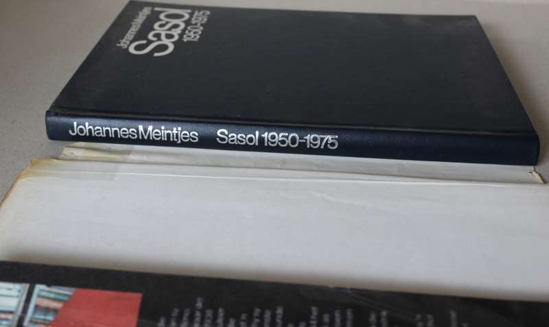 JOHANNES MEINTJES. SASOL 1950-1975.