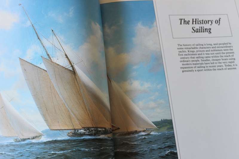 THE ILLUSTRATED ENCYCLOPEDIA OF WORLD SAILING  by David Pelly
