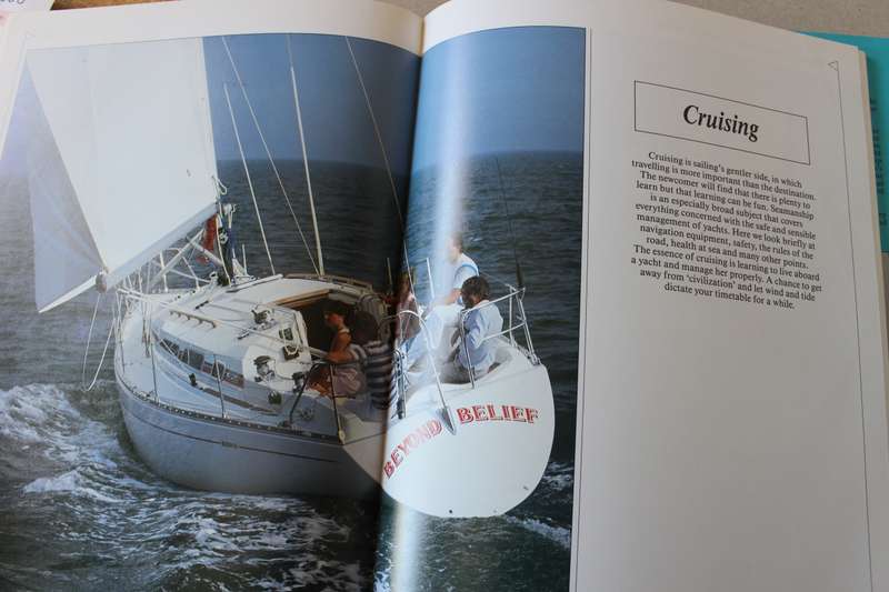 THE ILLUSTRATED ENCYCLOPEDIA OF WORLD SAILING  by David Pelly