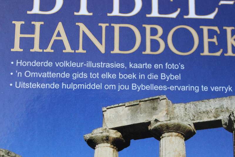 DIE GEILLUSTREERDE BYBELHANDBOEK  deur J. Daniel Hays en J. Scott Duvall