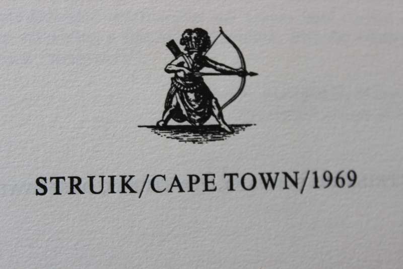 IN THE SHADOW OF TABLE MOUNTAIN  by J.H. Louw  (UCT Medical School)
