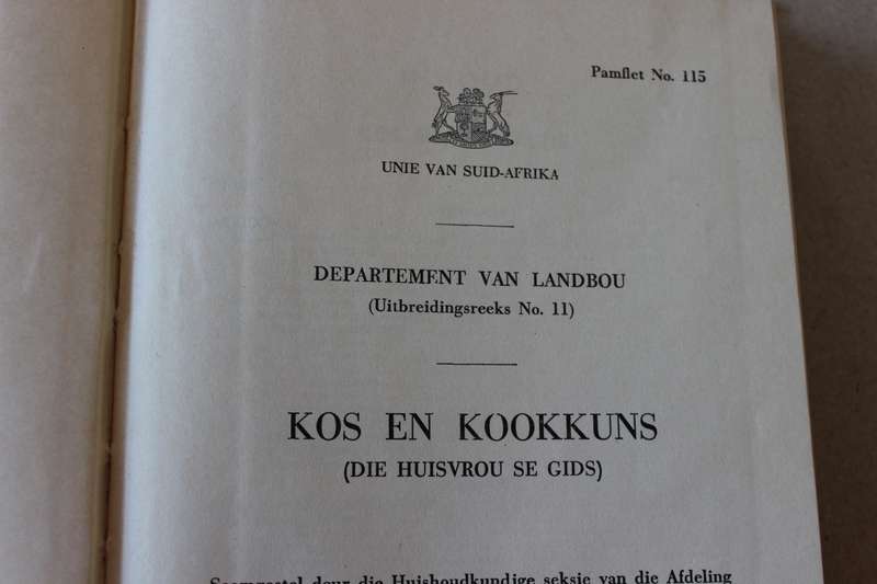 KOS EN KOOKKUNS (Die Huisvrou se Gids) Departement van Landbou (Uitbreidingsreek No 11)