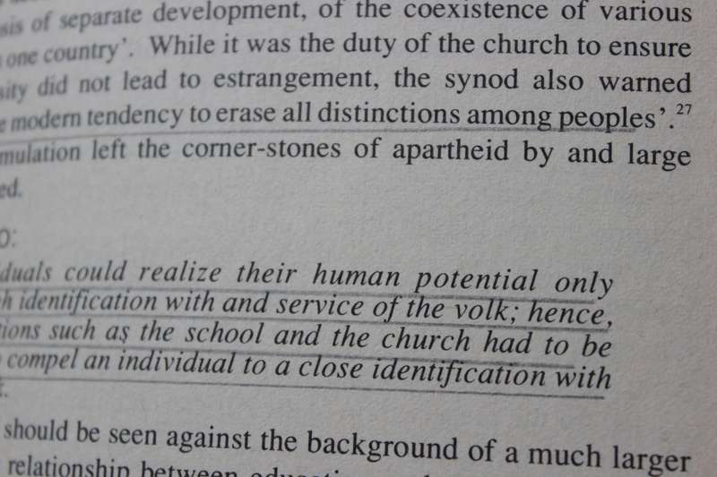 FROM APARTHEID TO NATION-BUILDING  by H. Giliomee and L.Schlemmer (Contemporary S A Debates)