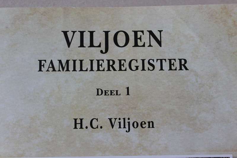 VILJOEN FAMILIEREGISTER  DEEL I  deur H. C. Viljoen   Hugenote-Vereniging van Suid-Afrika
