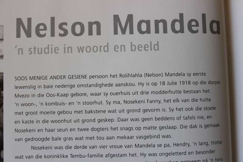 MANDELA - 'N LEWE  Fotografiese Biografie Besturende redakteur Sean Fraser