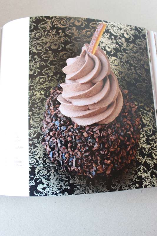 CHOCOLAT: The Art of the Chocolatier. Text: Serge Gleizes Recipes: Vincent Lemains