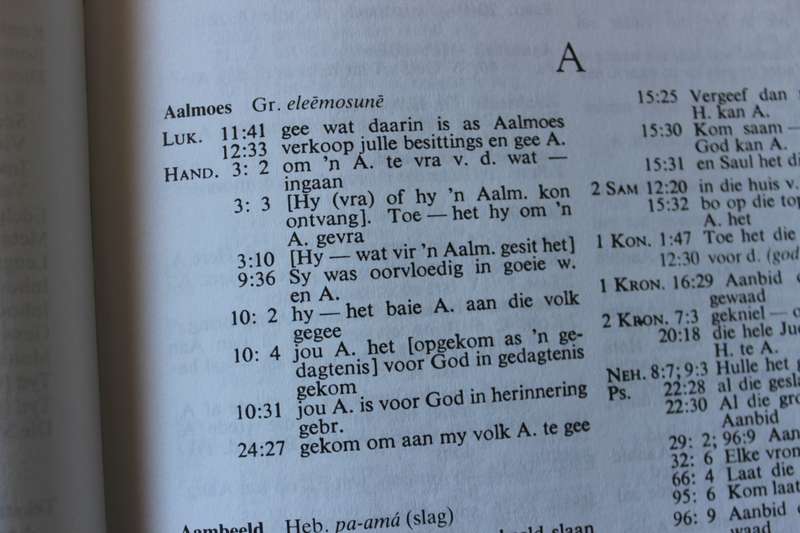AFRIKAANSE BYBELKONKORDANSIE 1957 OU VERTALING 1983 NUWE VERTALING  deur Felix Mijnhardt