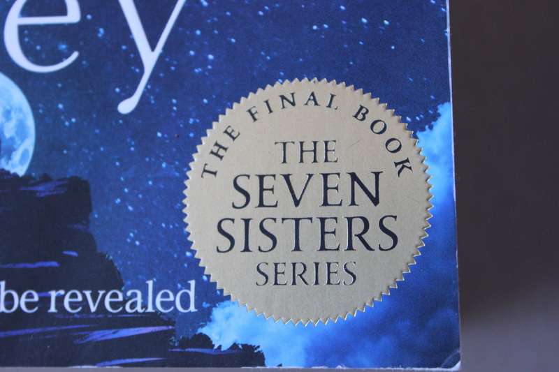 2 BOOKS  SEVEN SISTER SERIES The Missing Sister and Atlas: Story of Pa Salt