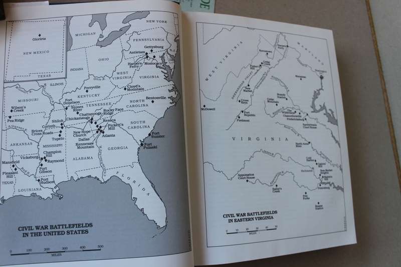 THE CIVIL WAR - BATTELFIELD GUIDE  Edited by Frances H. Kennedy
