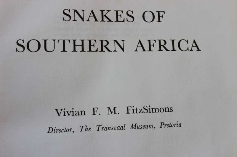 SNAKES OF SOUTHERN AFRICA  by Vivian F. M. Fitzsimons
