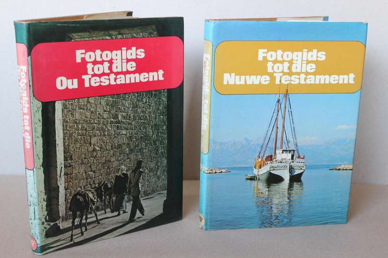FOTOGIDS TOT DIE OU EN NUWE TESTAMENT  deur  W. L. Maree